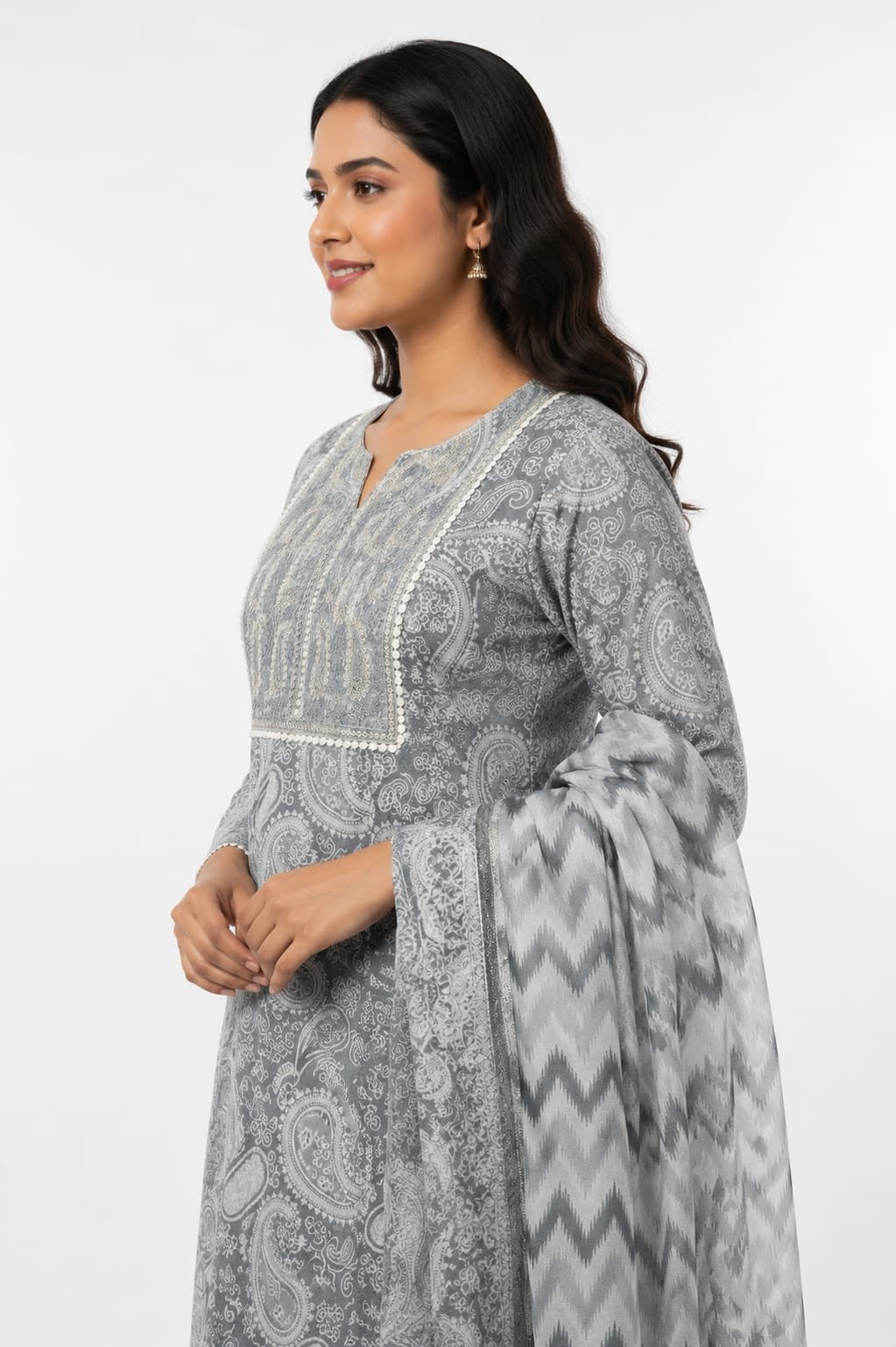 Grey Printed Kurta Set with Dupatta (3-Piece Elegant Set) - Image 3